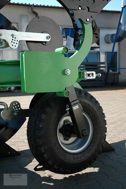 Pflug des Typs BOMET Drehpflug U052 3 Schar 0,34-0,42-0,50m Körperbreite, Neumaschine in Sülzetal OT Osterweddingen (Bild 4)