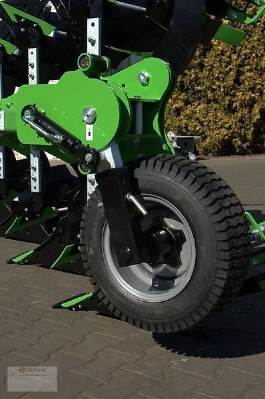 Pflug des Typs BOMET Drehpflug U064/2  4 Schar 0,30-0,38-0,45m Körperbreite, Neumaschine in Sülzetal OT Osterweddingen (Bild 4)