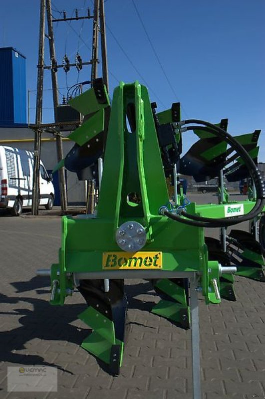 Pflug des Typs BOMET Drehpflug U064/2  4 Schar 0,30-0,38-0,45m Körperbreite, Neumaschine in Sülzetal OT Osterweddingen (Bild 13)