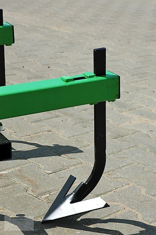 Dammformer des Typs BOMET Häufler Kartoffelhäufler Häufelpflug Häufelgerät P475 NEU, Neumaschine in Sülzetal OT Osterweddingen (Bild 2)