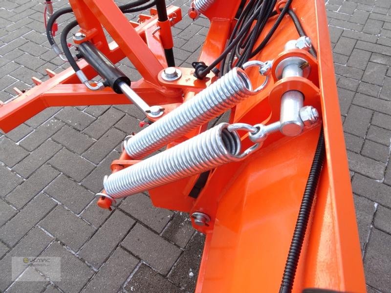 Schneepflug des Typs Vemac Smart 220 220cm Schneeschild Schneeschieber Schneepflug Neu, Neumaschine in Sülzetal OT Osterweddingen (Bild 7)