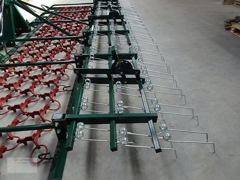 Wiesenegge des Typs Vemac Wiesenschleppe Wiesenstriegel Striegelzinken 6m hydraulisch NEU, Neumaschine in Sülzetal OT Osterweddingen (Bild 8)