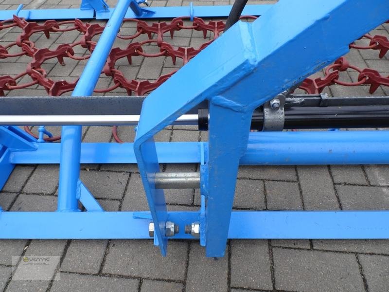 Wiesenegge des Typs Vemac Wiesenschleppe Schleppe Egge 4m 4-reihig hydraulisch NEU, Neumaschine in Sülzetal OT Osterweddingen (Bild 13)