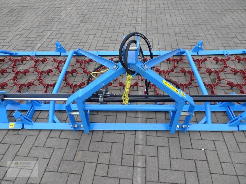 Wiesenegge des Typs Vemac Wiesenschleppe Schleppe Egge 4m 4-reihig hydraulisch NEU, Neumaschine in Sülzetal OT Osterweddingen (Bild 12)