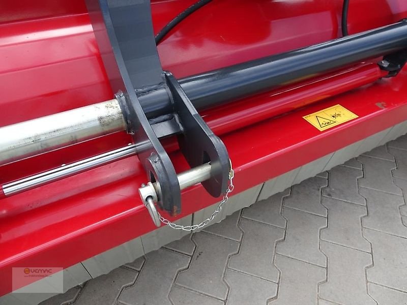 Mulcher des Typs Vemac Mulcher FPM UM250PRO+ Front-Heck Schlegelmulcher 250cm Hammerschlegel NEU, Neumaschine in Osterweddingen / Magdeburg (Bild 10)
