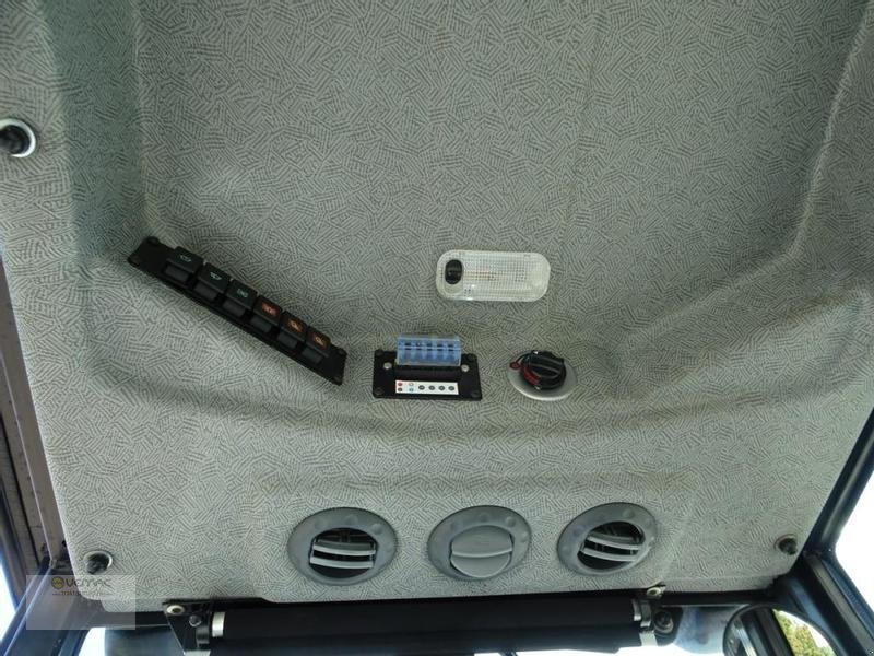 Schmalspurtraktor des Typs Solis Solis 26 26PS Kabine Traktor Trecker Schlepper Allrad NEU, Neumaschine in Sülzetal OT Osterweddingen (Bild 8)