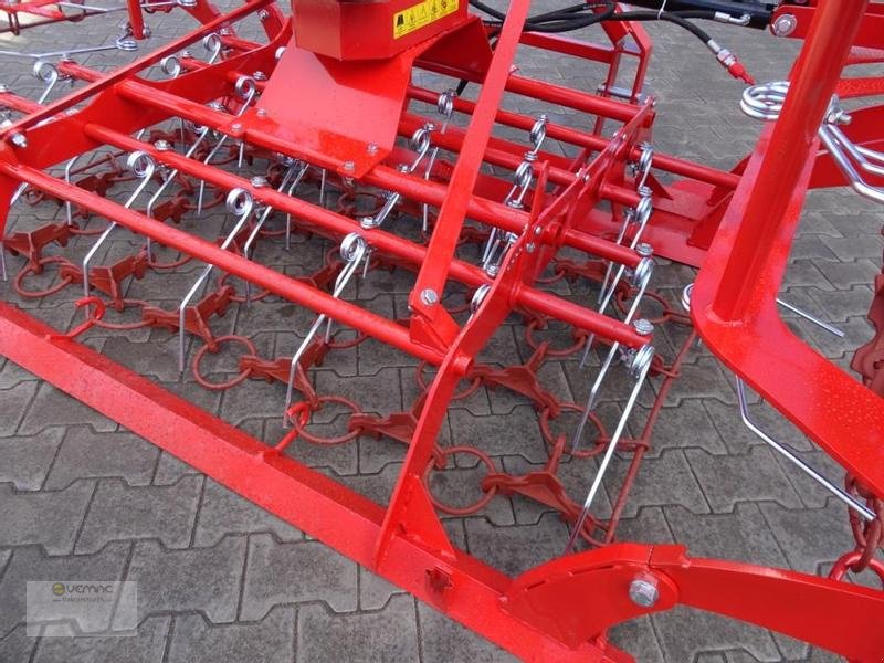 Wiesenegge des Typs Vemac WKJ6 6m Wiesenstriegel Wiesenschleppe Streuer Schleppe NEU, Neumaschine in Sülzetal OT Osterweddingen (Bild 5)