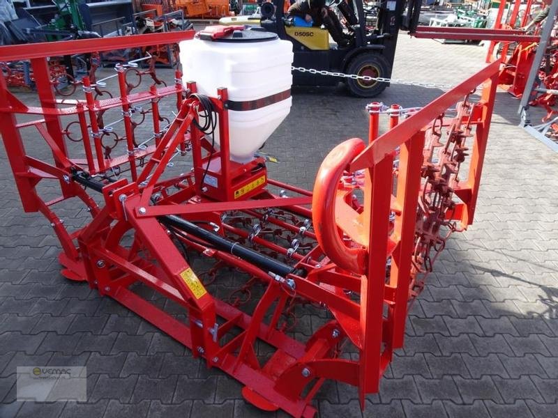 Wiesenegge des Typs Vemac WKJ6 6m Wiesenstriegel Wiesenschleppe Streuer Schleppe NEU, Neumaschine in Sülzetal OT Osterweddingen (Bild 1)