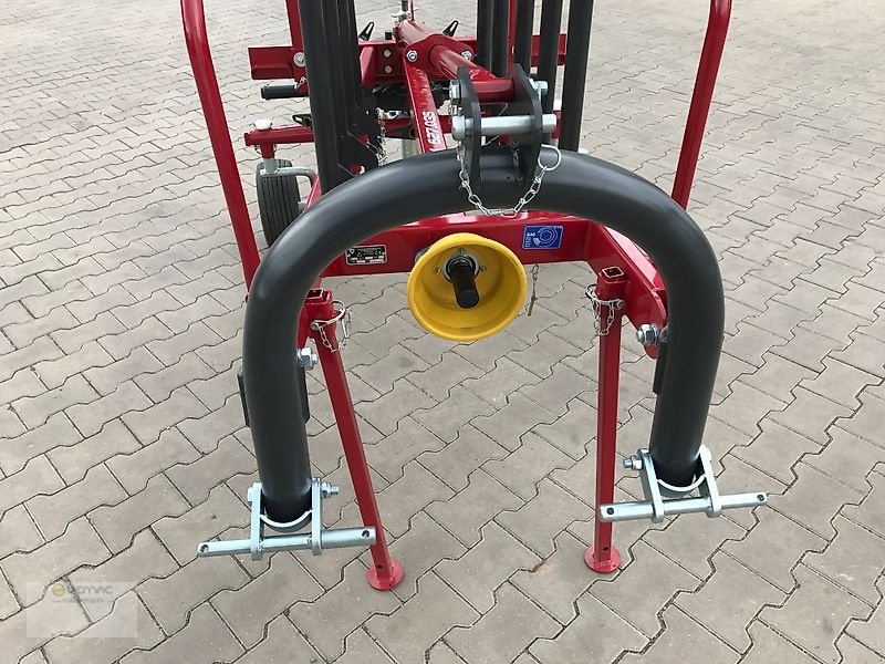 Schwader des Typs FPM Kreiselschwader 320cm 3,2m Heuschwader Schwader Einkreisel Kreiselheuschwader NEU, Neumaschine in Sülzetal OT Osterweddingen (Bild 2)