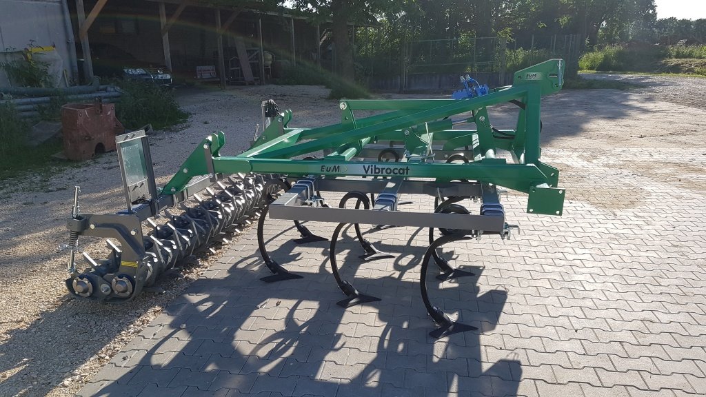 Grubber des Typs EuM-Agrotec Vibrocat 30 Lagermaschine sofort verfügbar, Neumaschine in Thalmässing (Bild 1)