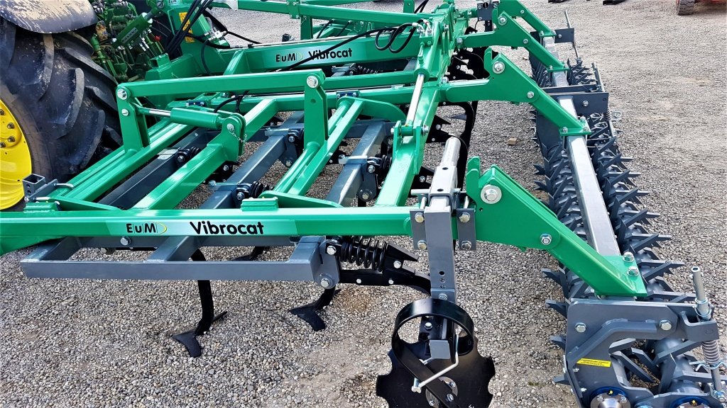 Grubber des Typs EuM-Agrotec Vibrocat 60, Neumaschine in Thalmässing (Bild 1)