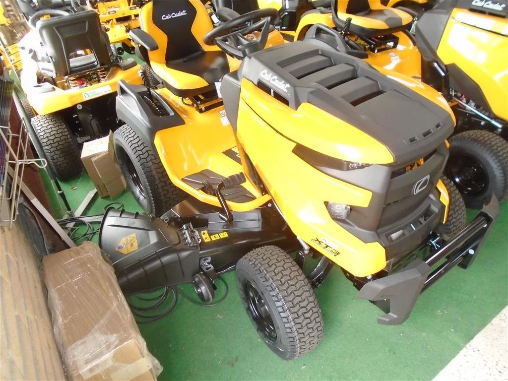 Rasentraktor des Typs Cub Cadet XT3 127 cm, Gebrauchtmaschine in Viborg (Bild 2)