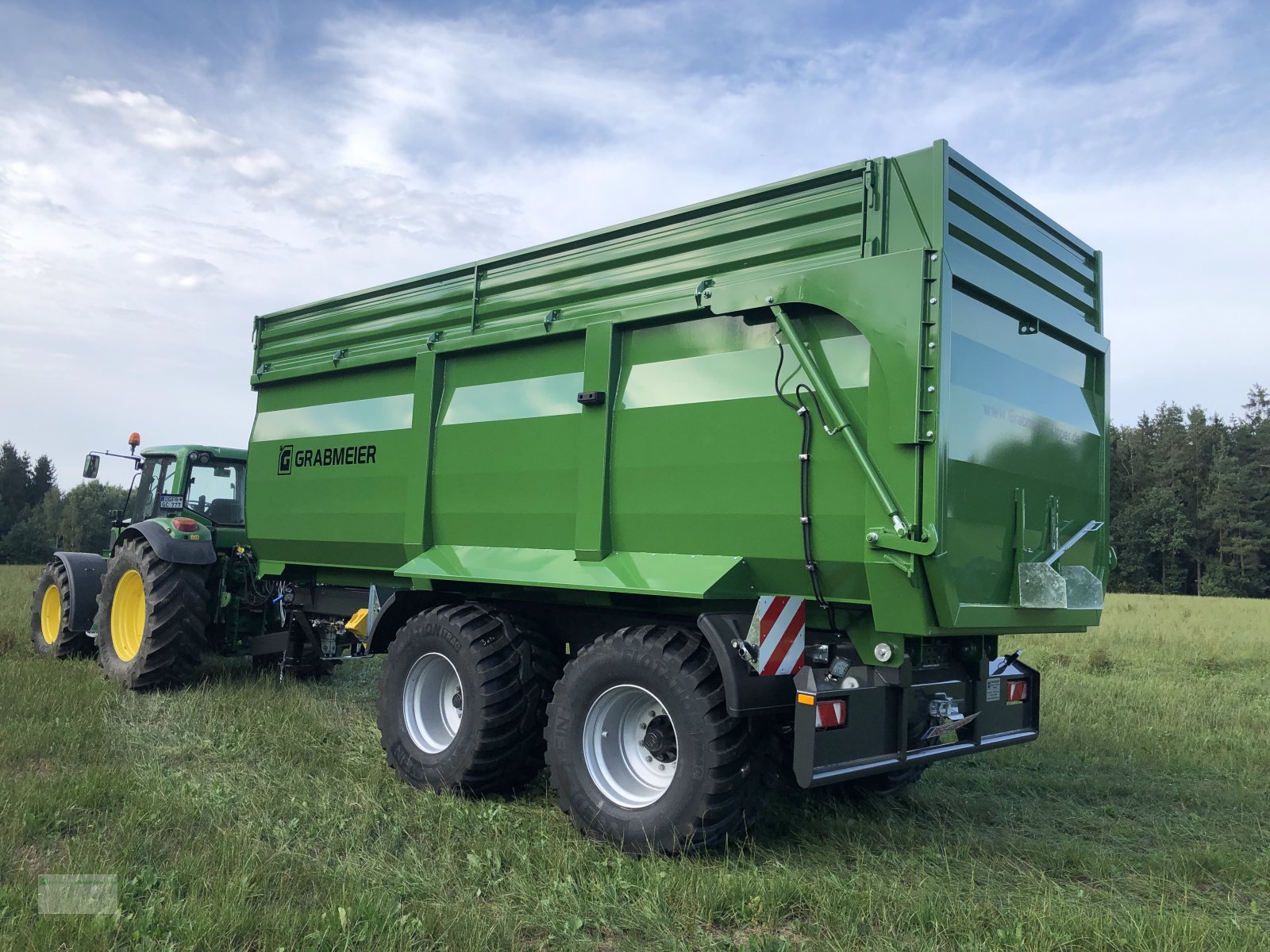 Muldenkipper des Typs Grabmeier 23 t Muldenkipper, Neumaschine in Reisbach (Bild 2)