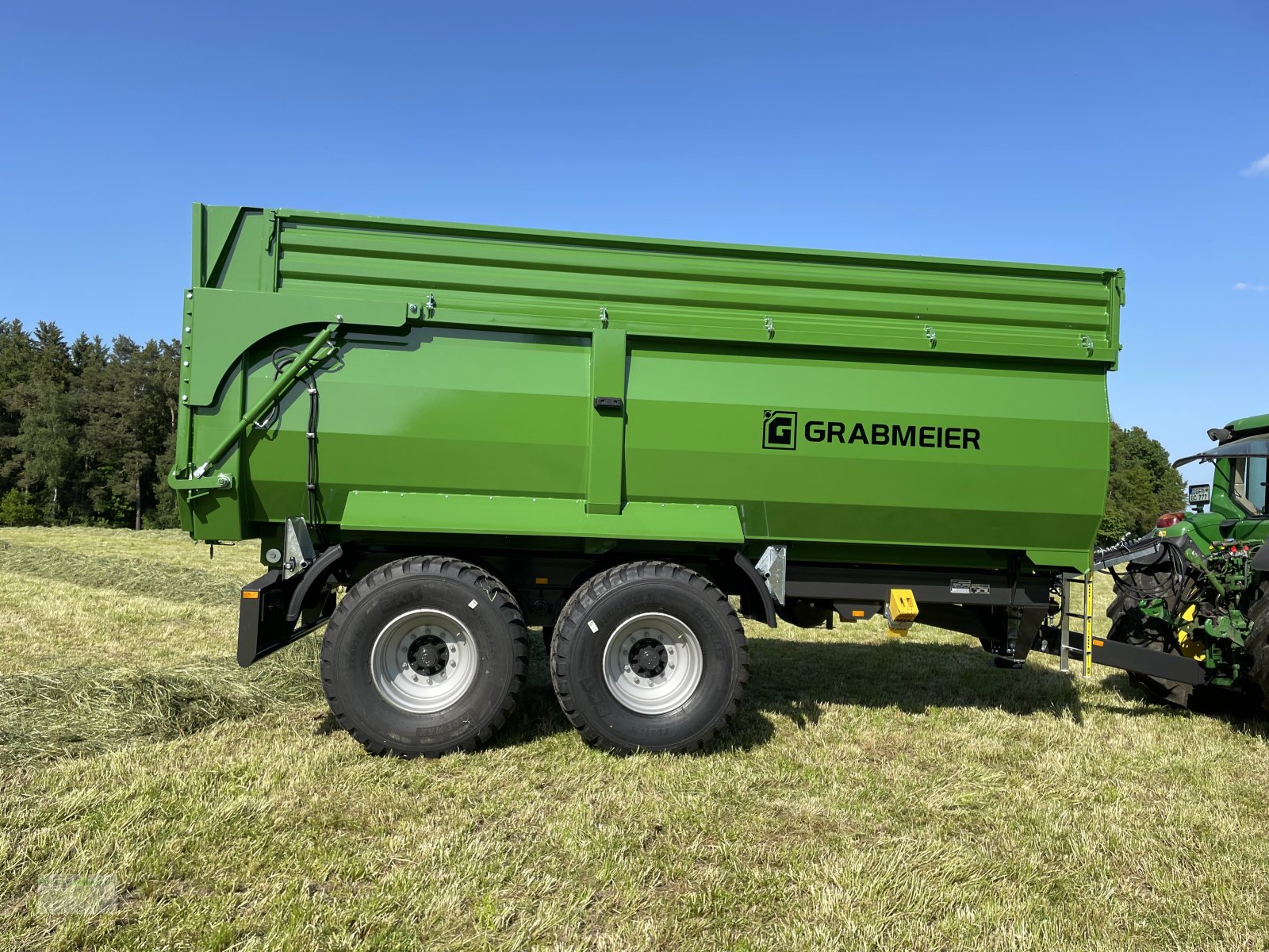 Kipper des Typs Grabmeier Mulden Kipper, Neumaschine in Reisbach (Bild 22)