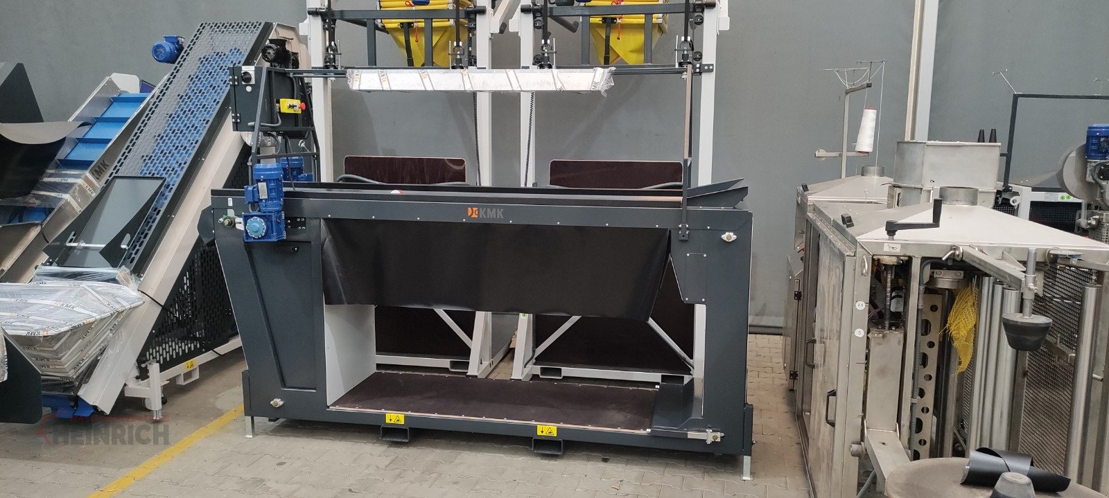 Kartoffellagerungstechnik des Typs KMK Rollenverlesetisch, Verlesetisch, Verleseband Modell T, Neumaschine in Ehekirchen (Bild 26)