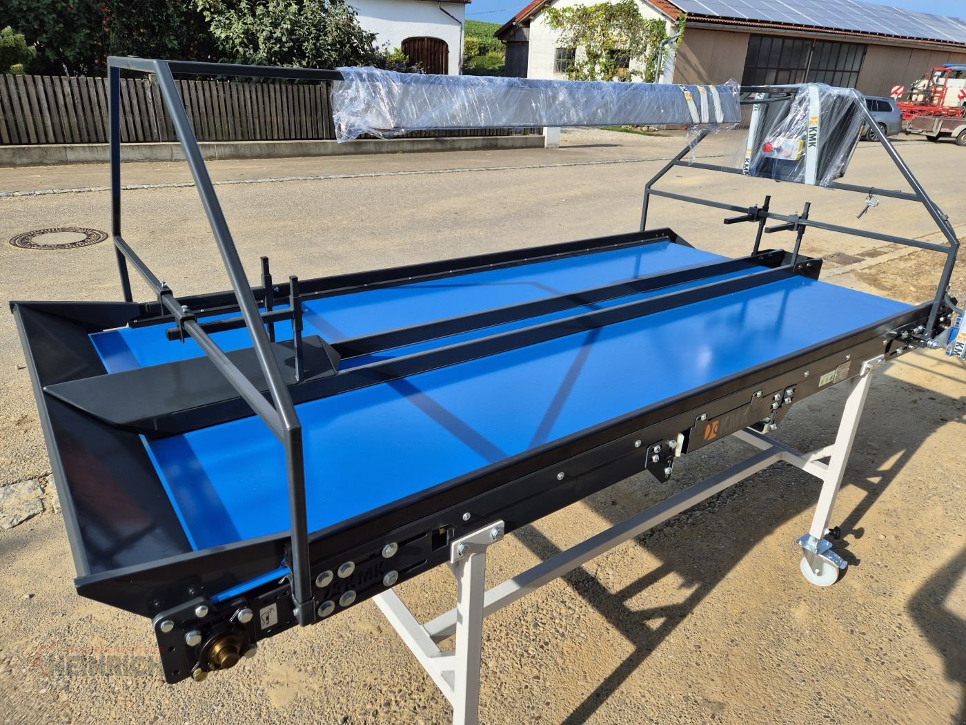 Kartoffellagerungstechnik des Typs KMK Rollenverlesetisch, Verlesetisch, Verleseband Modell T, Neumaschine in Ehekirchen (Bild 30)