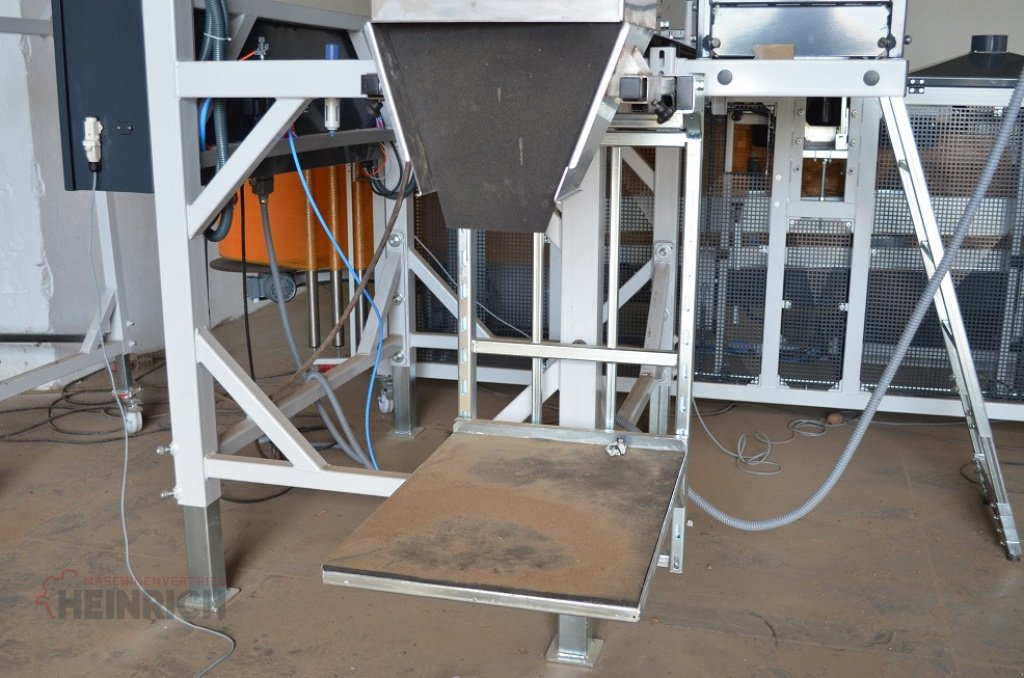 Sonstige Kartoffeltechnik des Typs KMK Rinnenwaage, Kombinationswaage, WK07 7 Rinnen, Neumaschine in Ehekirchen (Bild 18)