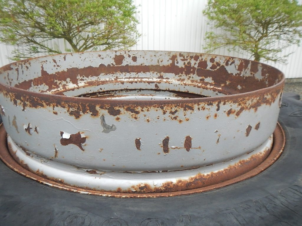 Reifen des Typs Firestone 18.4 R38 D112, Gebrauchtmaschine in Aabenraa (Bild 6)