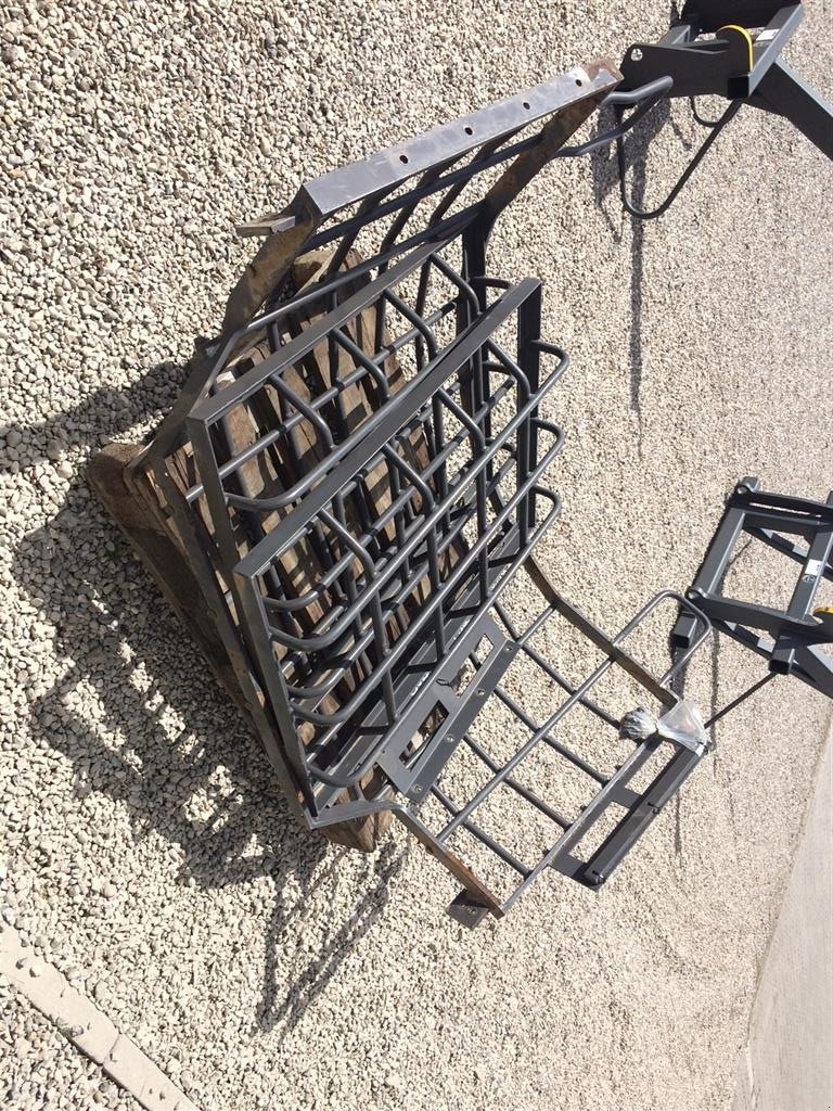 Radlader des Typs Volvo L 90 G Beskyttelsesgitter til kabine, Gebrauchtmaschine in Aabenraa (Bild 1)