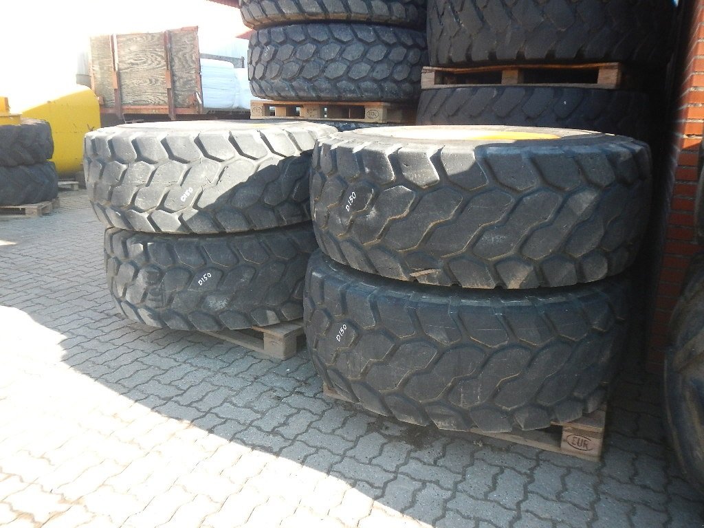 Felge des Typs Bridgestone 20.5R25 D150, Gebrauchtmaschine in Aabenraa (Bild 2)
