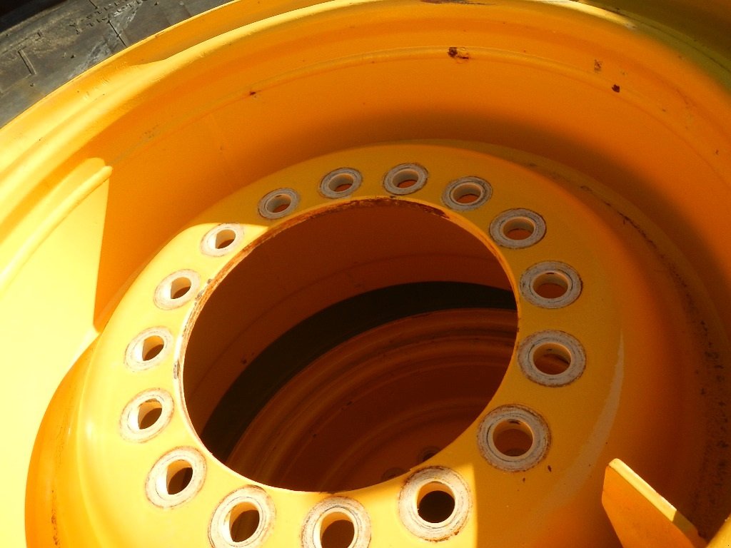 Felge des Typs Bridgestone 20.5R25 D150, Gebrauchtmaschine in Aabenraa (Bild 7)