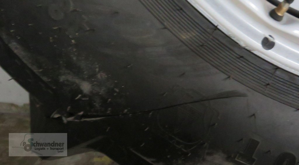 Rad des Typs Continental 480/70 R 28, Gebrauchtmaschine in Pfreimd (Bild 2)