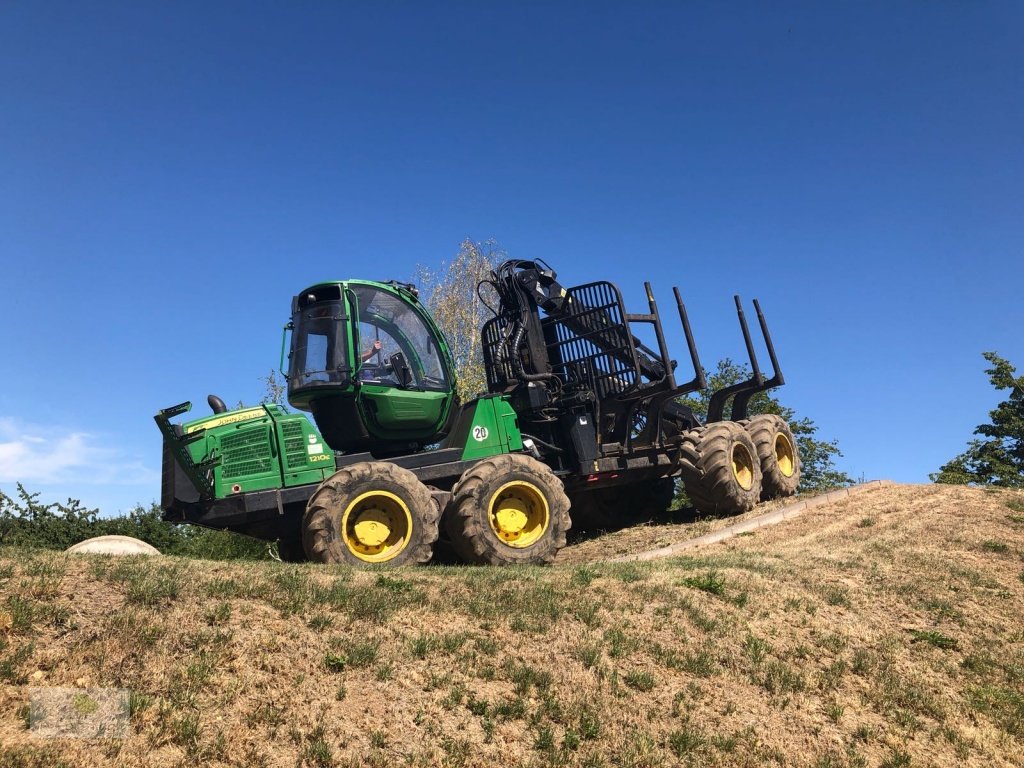 Forstschlepper des Typs John Deere Ankauf gepflegter Forstmaschinen WELTE NOE HSM PONSSE, Gebrauchtmaschine in March (Bild 2)