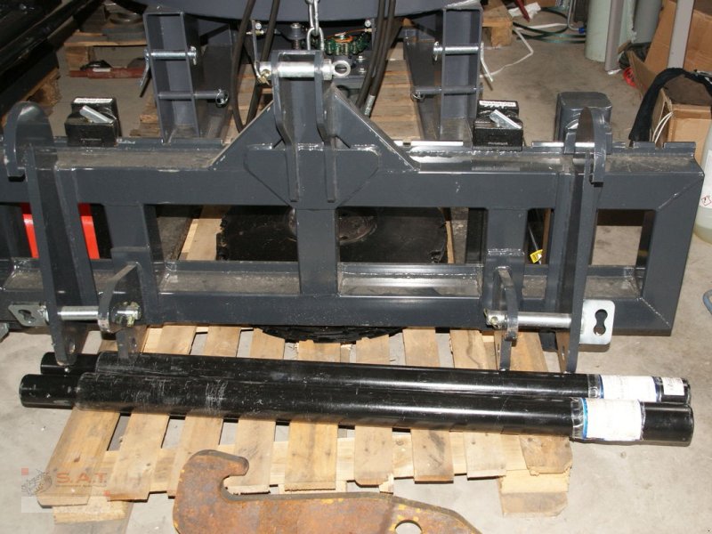 Frontladerzubehör des Typs Sonstige Palettengabel Euro-Dreipunkt-NEU, Neumaschine in Eberschwang (Bild 1)