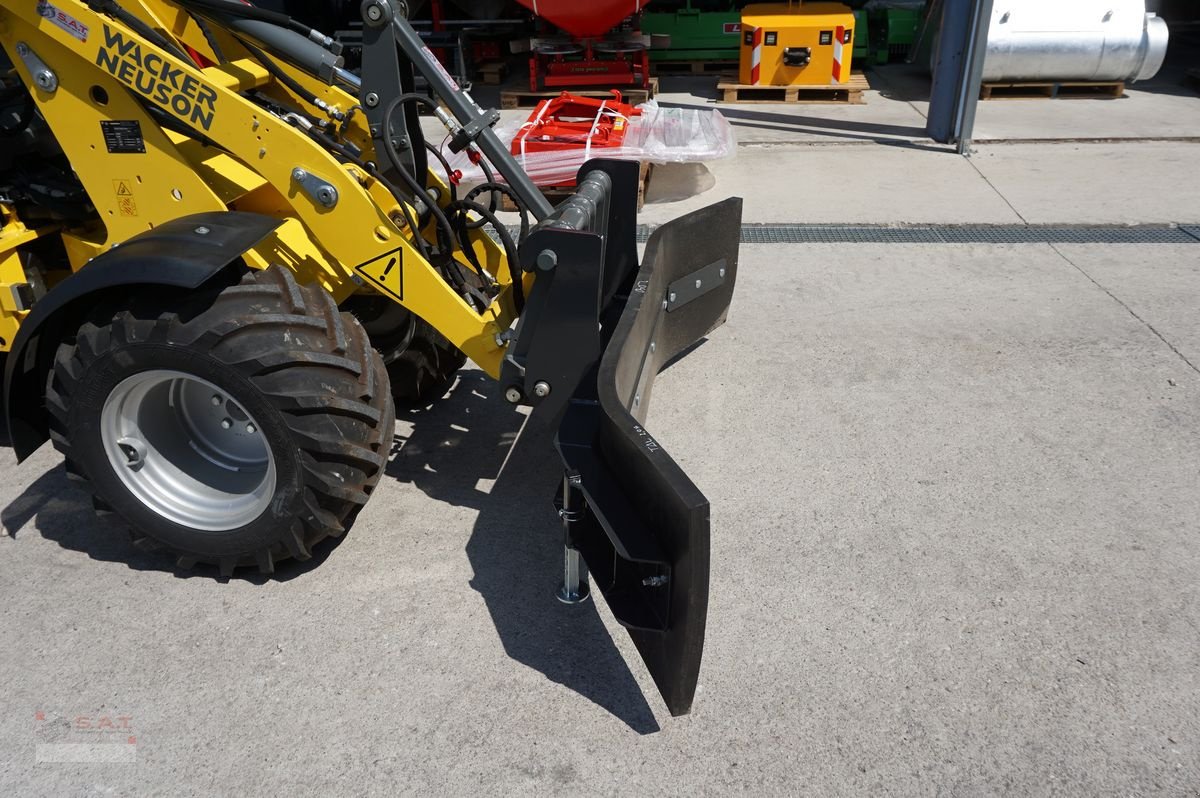 Frontladerzubehör des Typs Sonstige Gummischieber-Hoflader-Frontlader-Radlader-NEU, Neumaschine in Eberschwang (Bild 1)