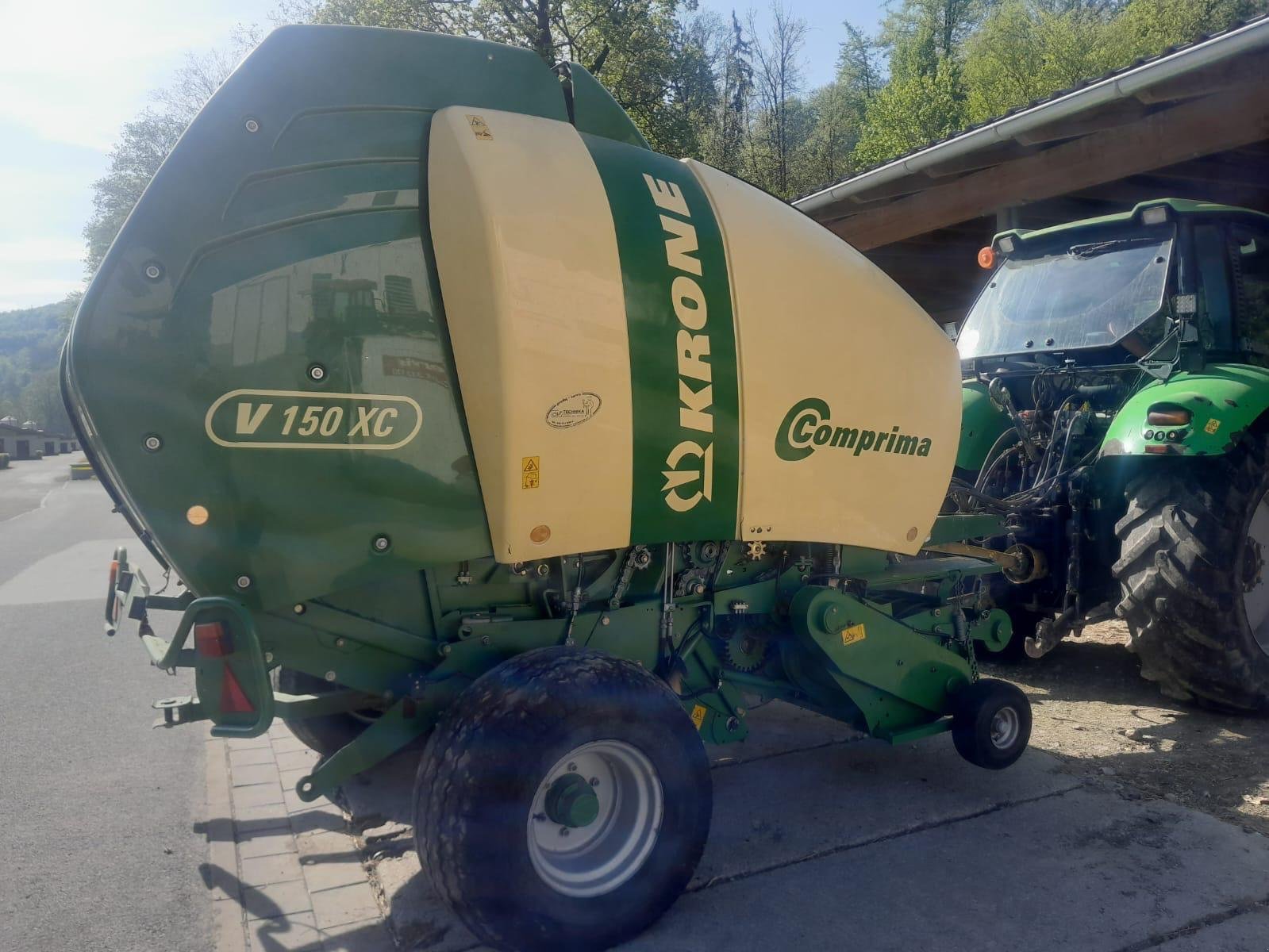 Rundballenpresse des Typs Krone Comprima V 150 XC, Gebrauchtmaschine in Ostrava - Polanka (Bild 1)