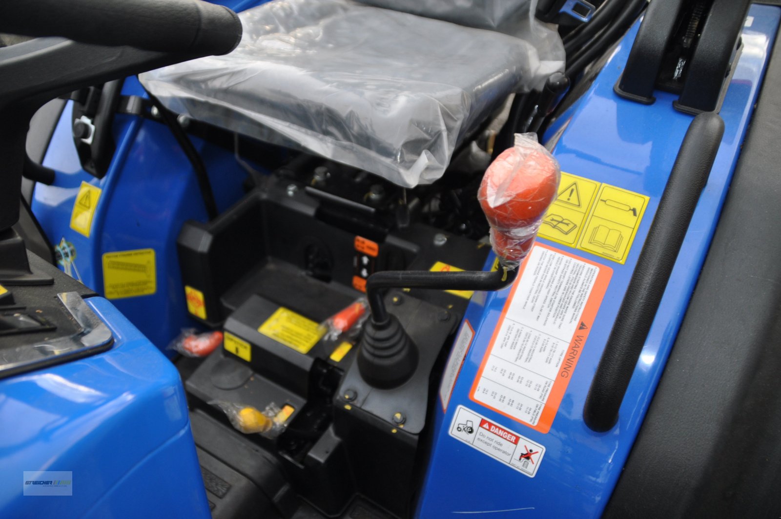 Traktor des Typs Solis 26 *Sonderaktion*, Neumaschine in Lalling (Bild 13)