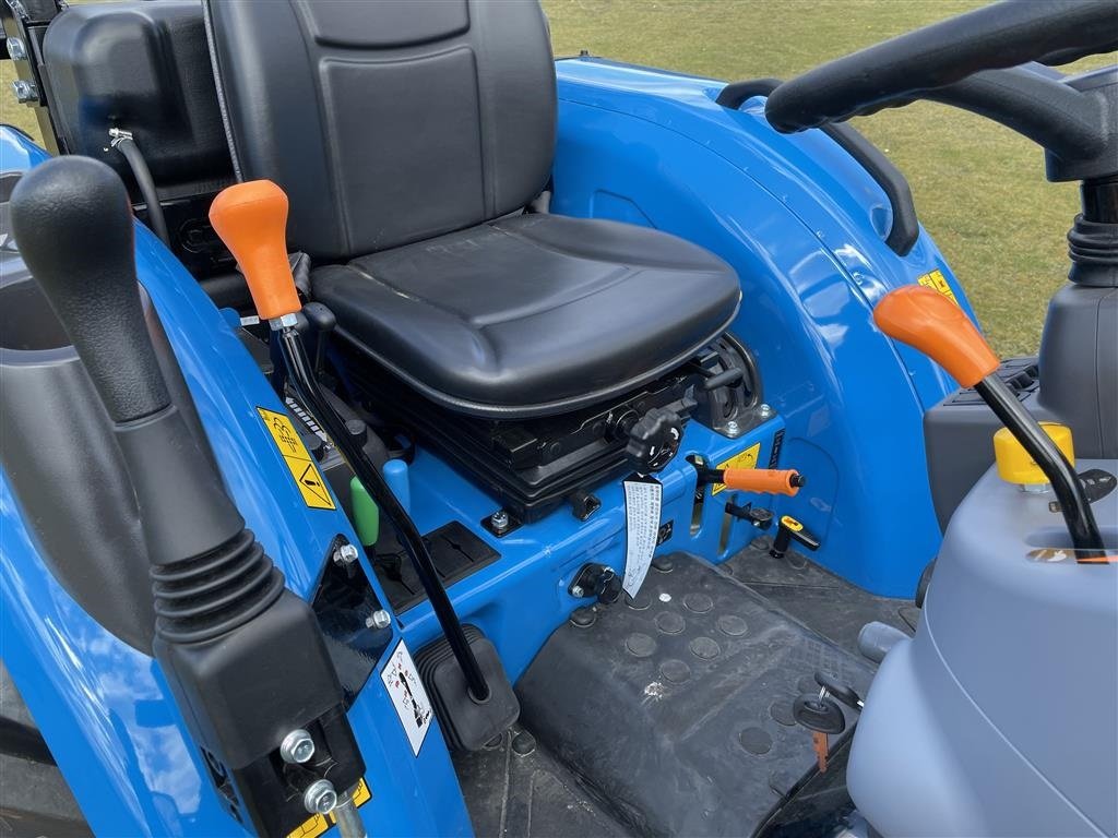 Geräteträger des Typs LS Tractor MT3.50 HST, Gebrauchtmaschine in Herning (Bild 16)