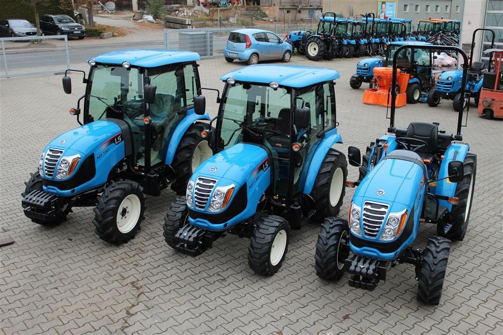 Geräteträger des Typs LS Tractor MT3.50 HST, Gebrauchtmaschine in Herning (Bild 3)