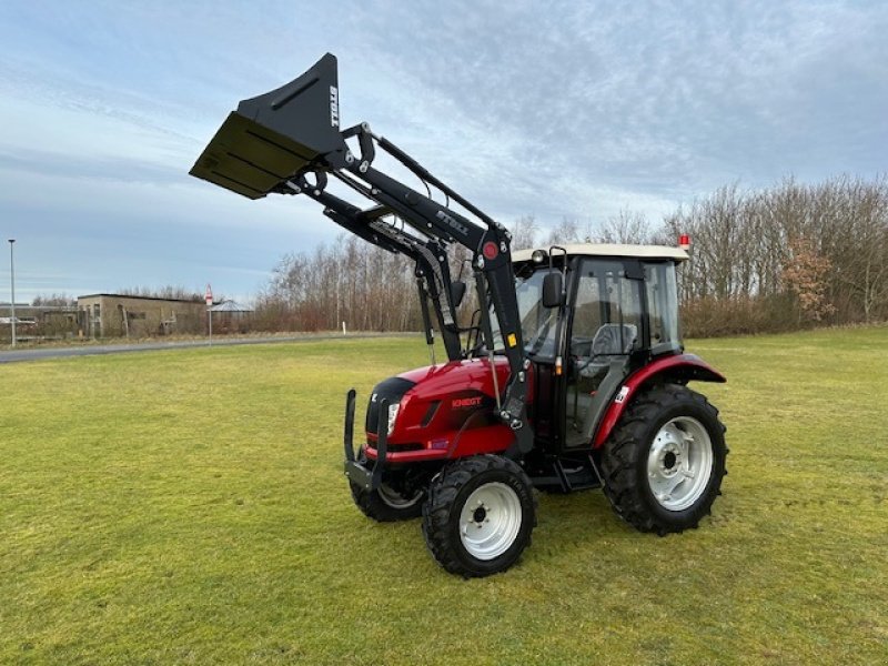 Geräteträger des Typs Feng Shou DF-504 G3 Kabine og Brede dæk, Gebrauchtmaschine in Herning (Bild 3)