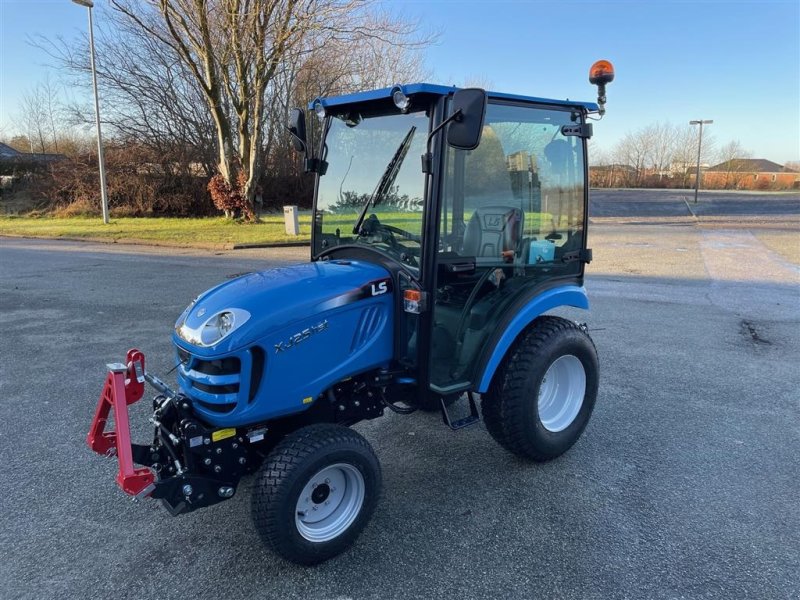 Geräteträger des Typs LS Tractor XJ25 HST Snowline, Gebrauchtmaschine in Herning (Bild 1)