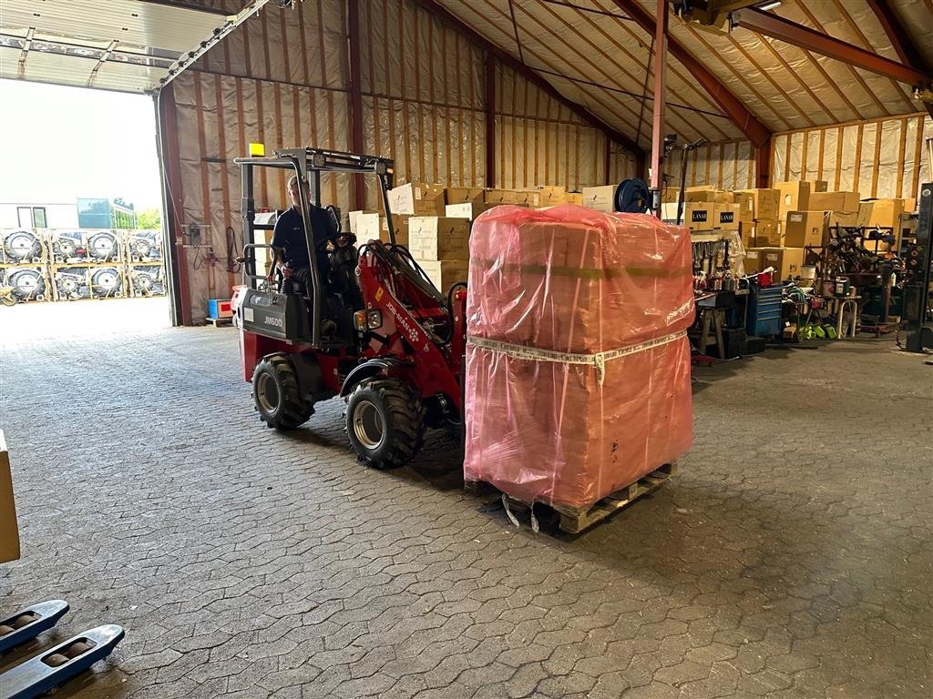 Kompaktlader des Typs MAN 600 Perkins diesel, Gebrauchtmaschine in Herning (Bild 3)