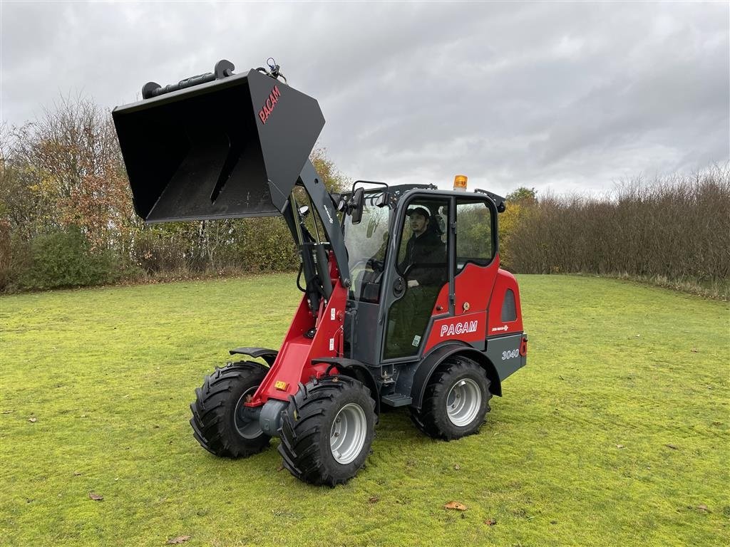 Kompaktlader des Typs Sonstige 3040 Kabine, Gebrauchtmaschine in Herning (Bild 14)