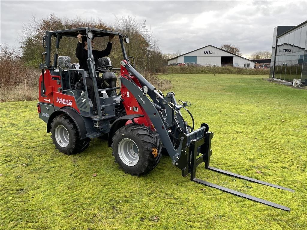 Kompaktlader des Typs Sonstige 3040 Foldbar bøjle, Gebrauchtmaschine in Herning (Bild 16)