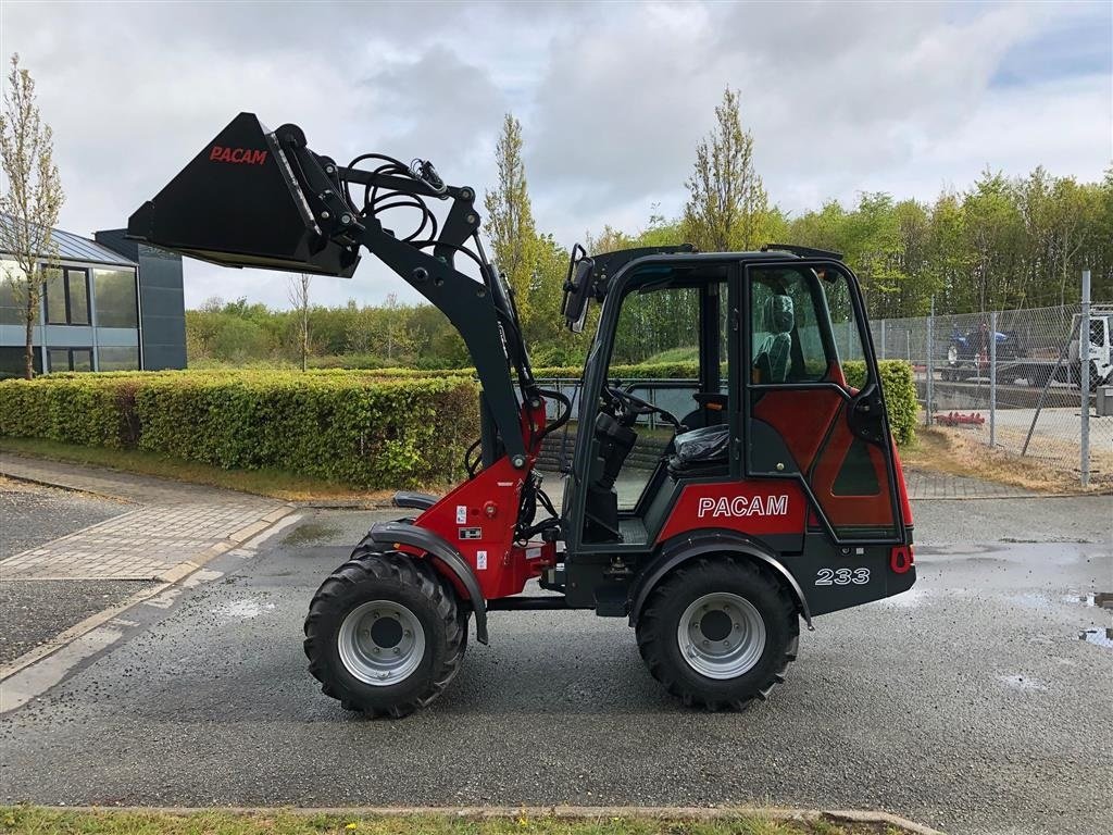 Kompaktlader des Typs Sonstige 3040 Kabine 2 Ton, Gebrauchtmaschine in Herning (Bild 16)