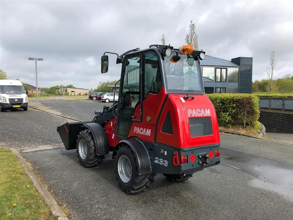 Kompaktlader des Typs Sonstige 3040 Kabine 2 Ton, Gebrauchtmaschine in Herning (Bild 10)