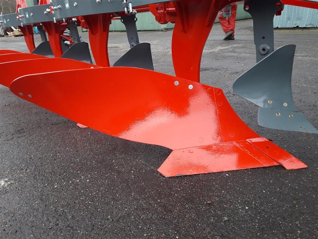 Pflug des Typs Unia Vario 4 S Plus, Gebrauchtmaschine in Hadsund (Bild 11)