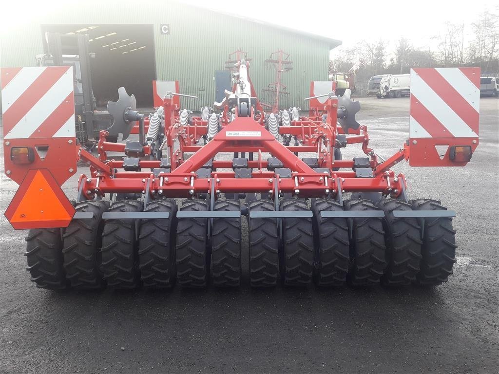 Zinkenrotor (Ackerbau) des Typs Unia Cross 3 Drive, Gebrauchtmaschine in Hadsund (Bild 8)