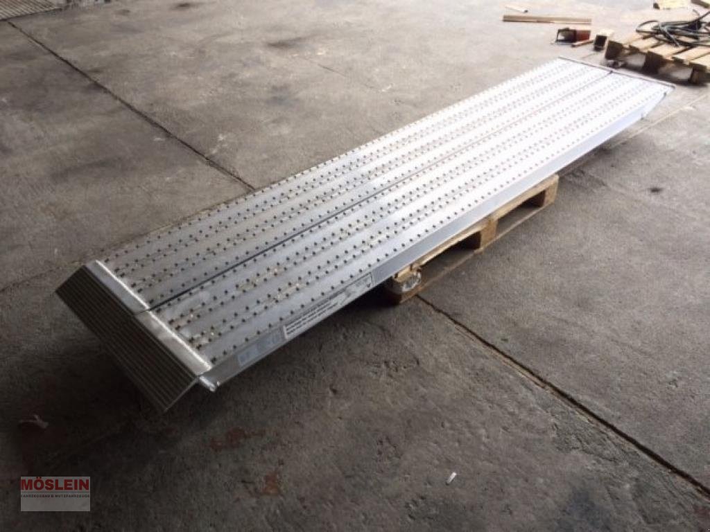 Anhänger des Typs Sonstige NEU Auffahrrampen, Alurampen,Verladerampen, 8 to L, Gebrauchtmaschine in Schwebheim (Bild 2)