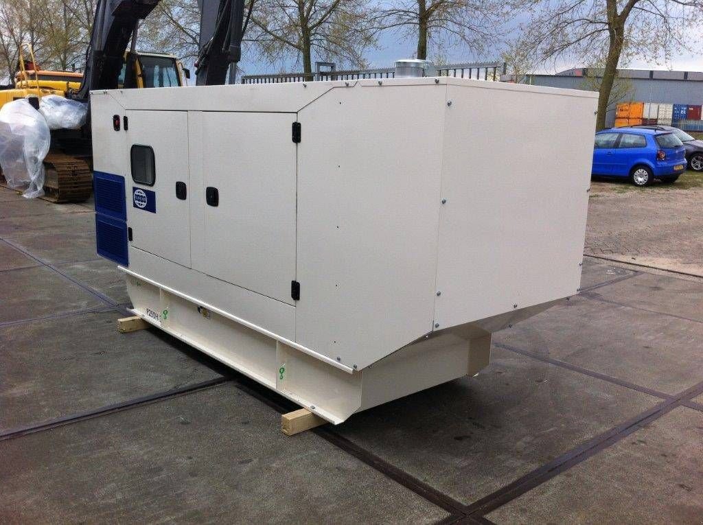 Notstromaggregat des Typs Sonstige FG Wilson P275 - 275 kVA Generator - DPX-16014, Neumaschine in Dordrecht (Bild 3)