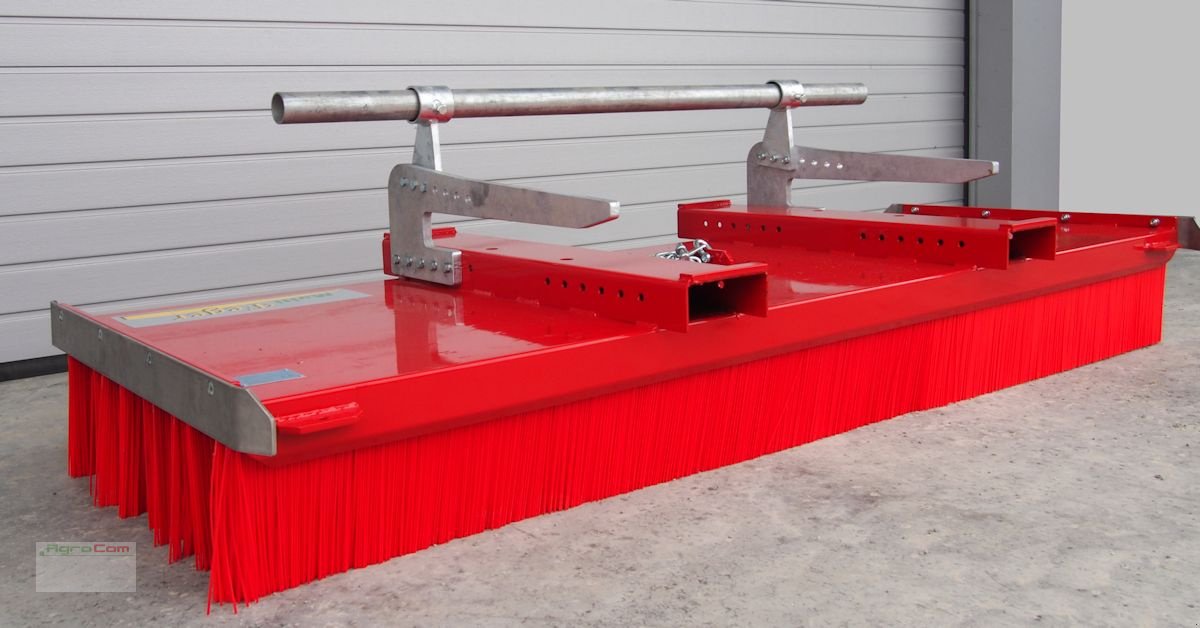 Anbaukehrmaschine des Typs Agrocom Kehrbesen, Neumaschine in Bad Wurzach (Bild 2)