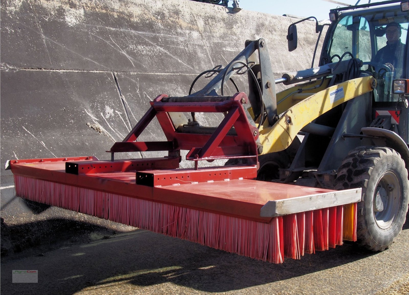 Anbaukehrmaschine des Typs Agrocom Kehrbesen, Neumaschine in Bad Wurzach (Bild 3)