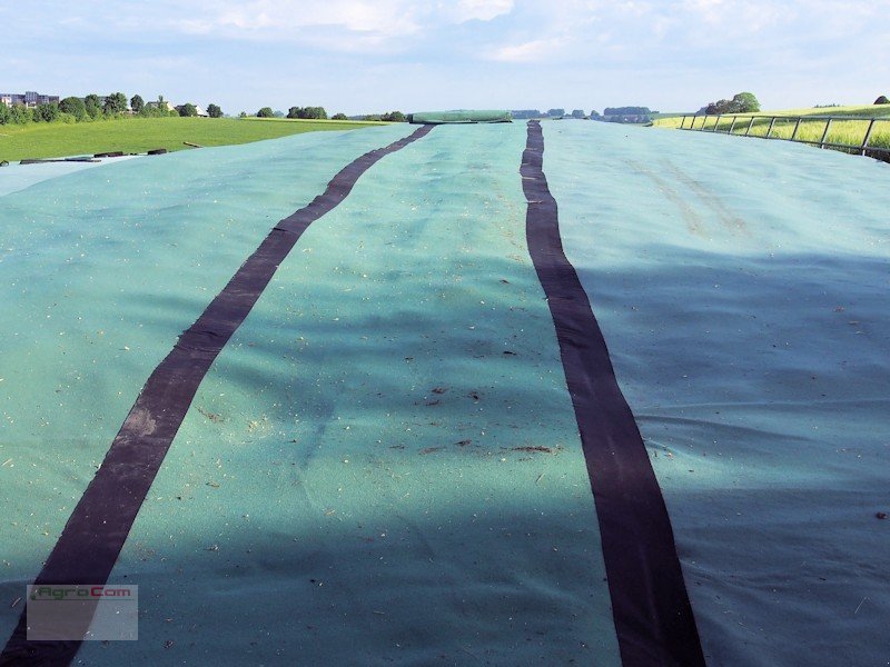 Silo des Typs Agrocom RollMatic SiloVlies 500g/m², Neumaschine in Bad Wurzach (Bild 2)