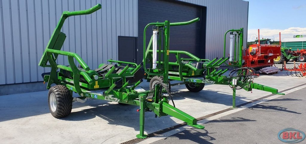 Ballenwickler des Typs McHale 991BC Ballenwickler, Neumaschine in Rovisce (Bild 2)