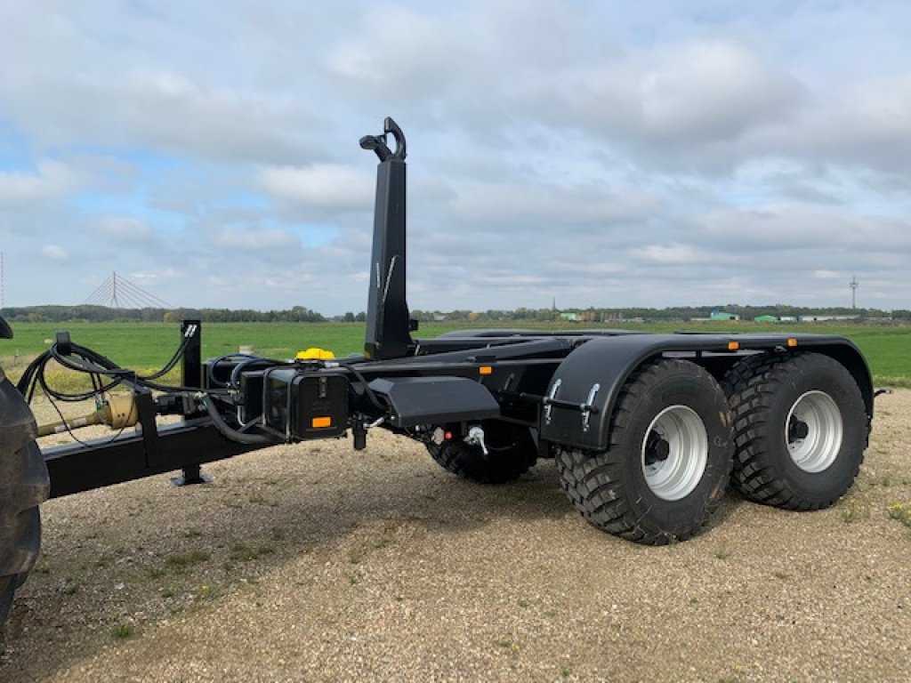 Hakenwagen des Typs Begemann THK 24 Lenkachse Bordhydraulik, Neumaschine in Voerde (Bild 4)