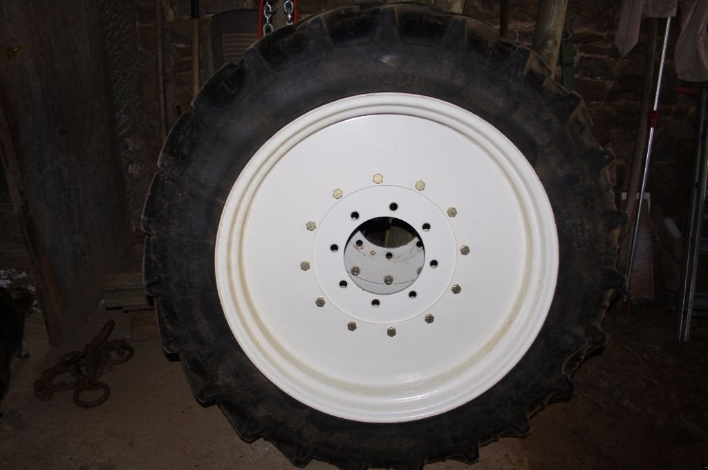 Komplettradsatz des Typs Sonstige POUR PONT AVANT ZF, Gebrauchtmaschine in HORION HOZEMONT (Bild 1)